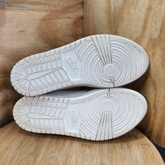 Nike Air Jordan 1 Retro Low Slip-On - Picture 8 of 9